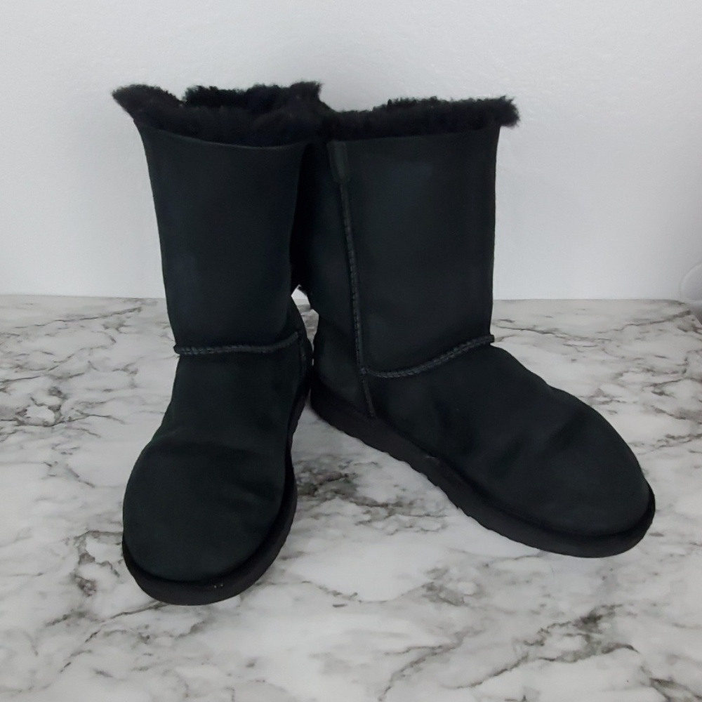 UGG Bailey Bow Short Boot